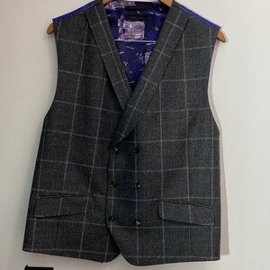 Ted Baker London gray plaid double-breasted wool vest 46R